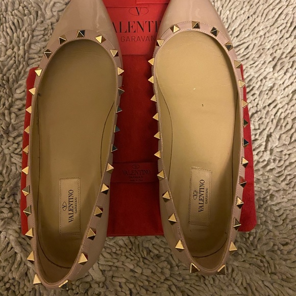 Valentino Garavani Shoes - Valentino Garavani Rockstud Pointed-Toe Flat Shoes
